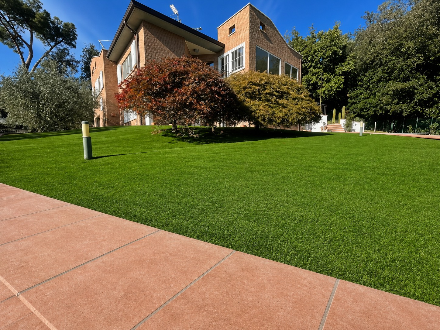 Giardino prato sintetico